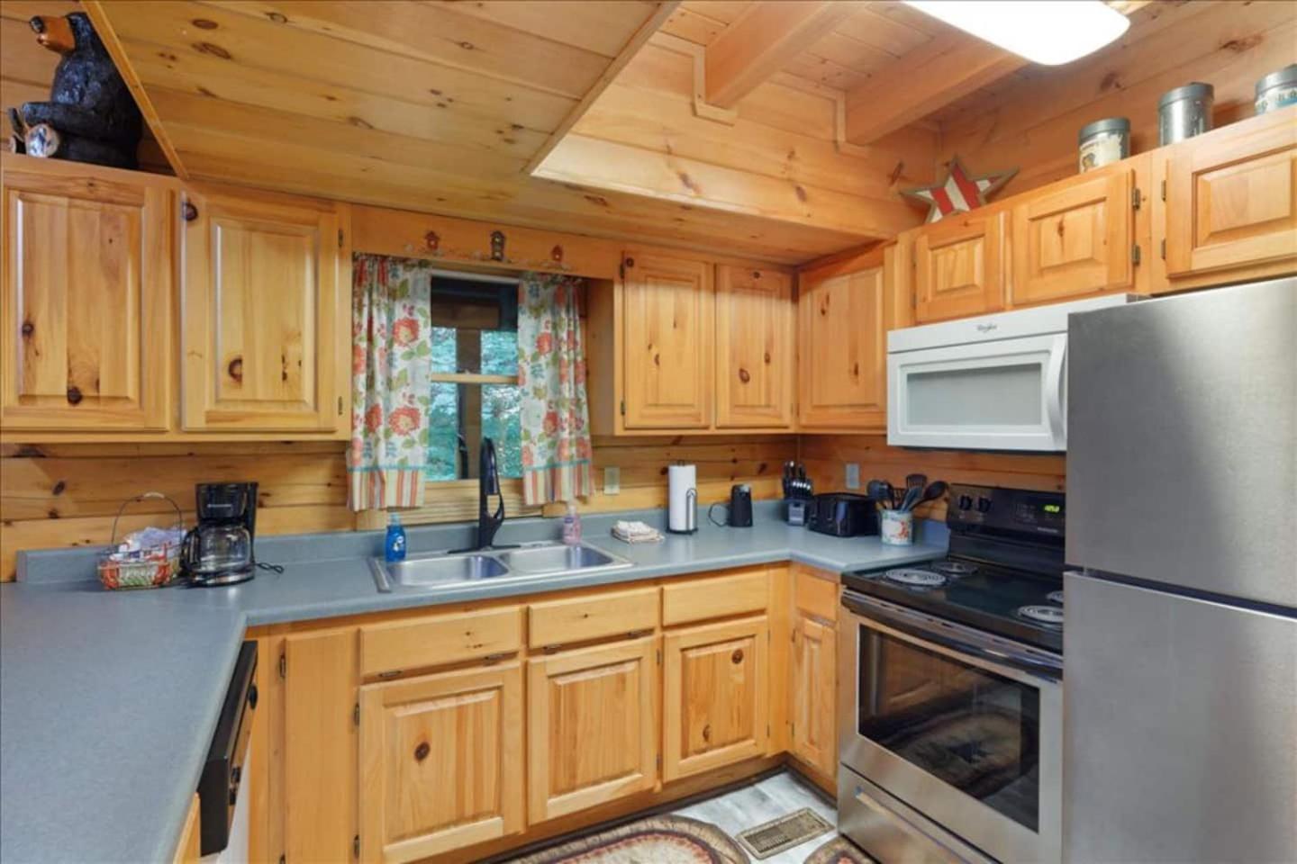 5Br Smoky Cabin Hot Tub, Games, 1 Mi To Parkway Pigeon Forge Exteriér fotografie
