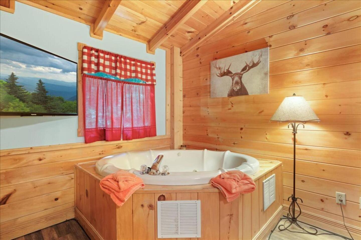 5Br Smoky Cabin Hot Tub, Games, 1 Mi To Parkway Pigeon Forge Exteriér fotografie