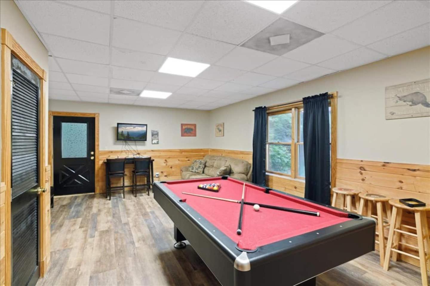 5Br Smoky Cabin Hot Tub, Games, 1 Mi To Parkway Pigeon Forge Exteriér fotografie